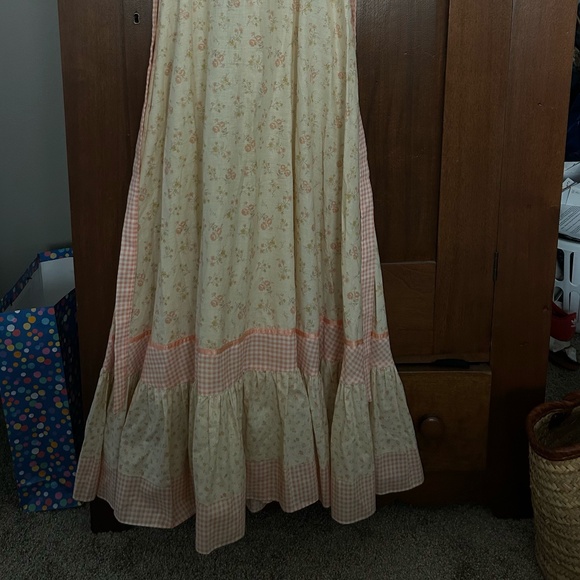 Gunne Sax by Jessica (Jessica McClintock) Maxi Dress, Peach Gingham and Floral - Picture 6 of 11